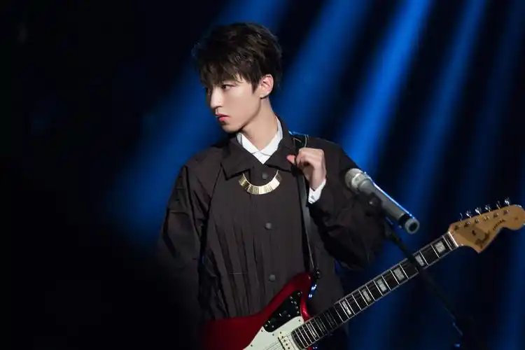 王俊凯必胜客品牌代言人 - 堆糖,美图壁纸兴趣社区