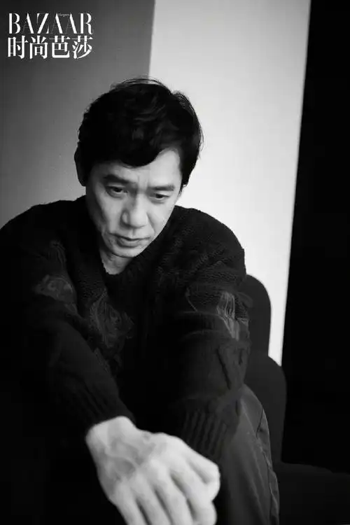 梁朝伟黑白生活感大片