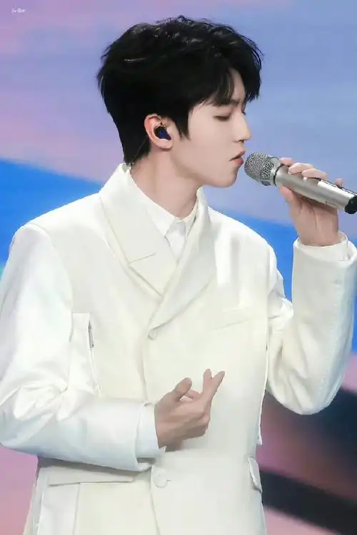 王俊凯鼻子还好吗##王俊凯 盒子里的猫预告