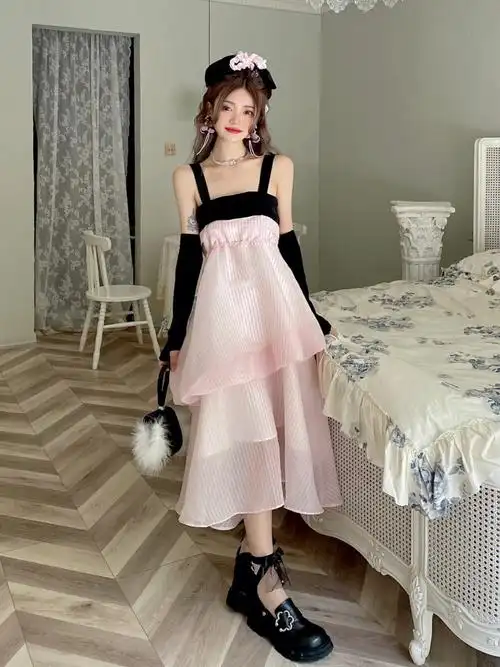 令人着迷的甜酷少女连衣裙绝美黑粉配色