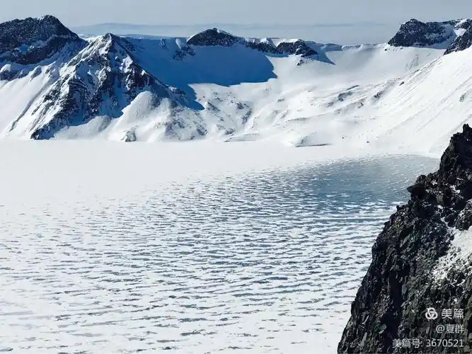 冬季来长白山看天池与雪共舞