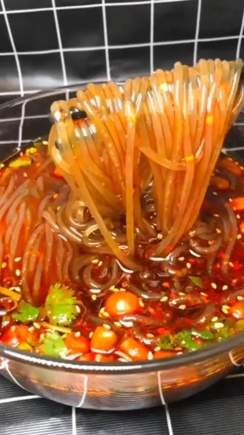 酸辣粉,酸辣粉的家常做法 - 美食杰酸辣粉做法大全