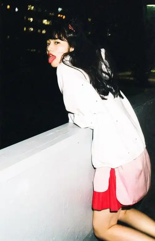 堂邦嘉真街拍哥的相册-小松菜奈 18> photobook