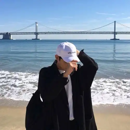 50lの男头   我也想对你好 可狼我喂不饱 - qq头像 - zeze!啧啧