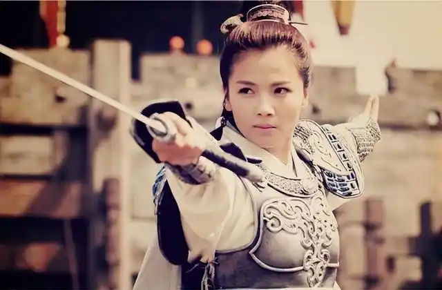 琅琊榜霓凰和梁王的关系(琅琊榜为何功高盖主)(6)