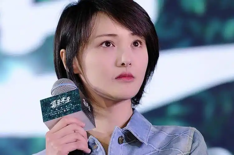 中国10位姓郑的女明星一览,最红的人就是郑爽了