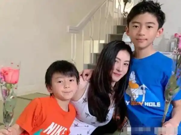 张柏芝三胎儿子的生父不是孙东海本尊亲自回应8年未联系