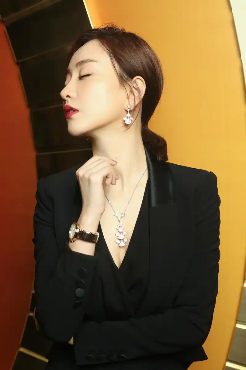 中角色,甚至让观众只识角色不识人,还被人戏称"被低估的演技派"的杨蓉