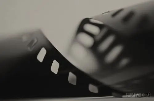 黑色影视业简约电影带播放宣传背景图片