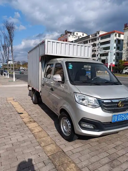 新到一手19年长安新豹t3双排卡长24米1