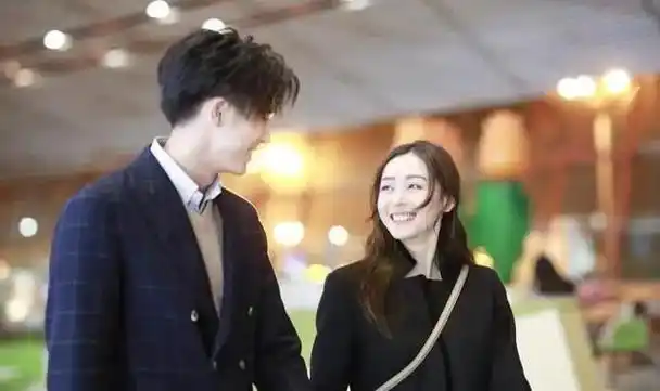 徐开骋因这一事件彻底失去了所有的粉丝和受欢迎程度,让人们纷纷对