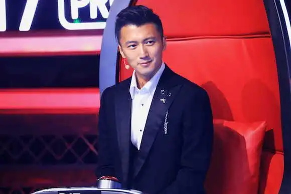 《中国好声音》激烈对战 谢霆锋战队全员突围成功