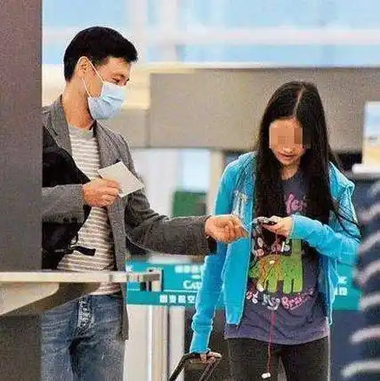 59岁的张学友,大女儿已经20岁了,隐藏了这么多年终于公布了_罗美薇