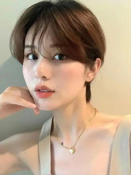 韩式减龄挂耳短发 初恋短发推荐适合圆脸|||韩式减龄短发发型 女生