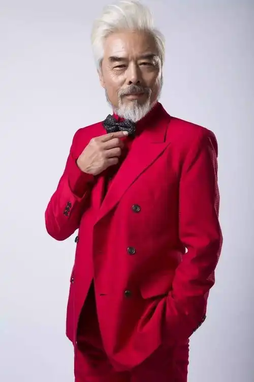 63岁的他,是坏蛋专业户,也是中国最帅男演员