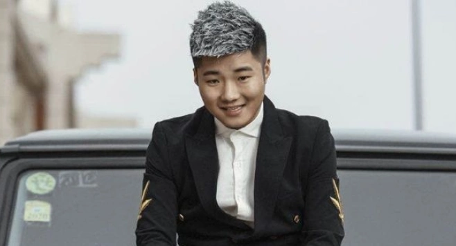 白小白年龄资料简介走红后的他直播界娱乐界两手抓