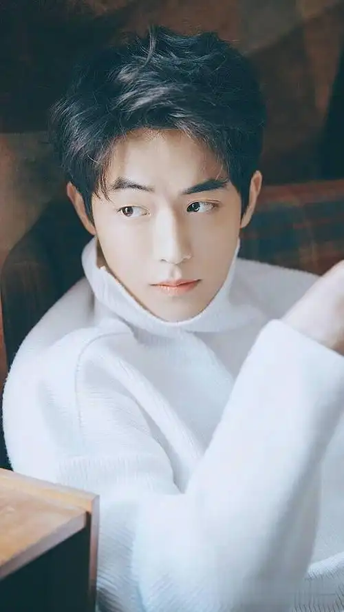 韩国男明星十大帅哥排行榜(韩国十大性感男明星)(8)