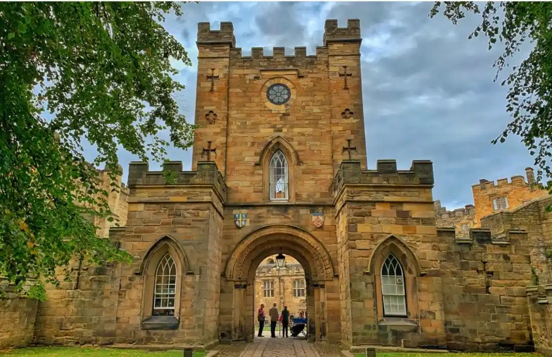 来杜伦大学和哈利波特一起上学