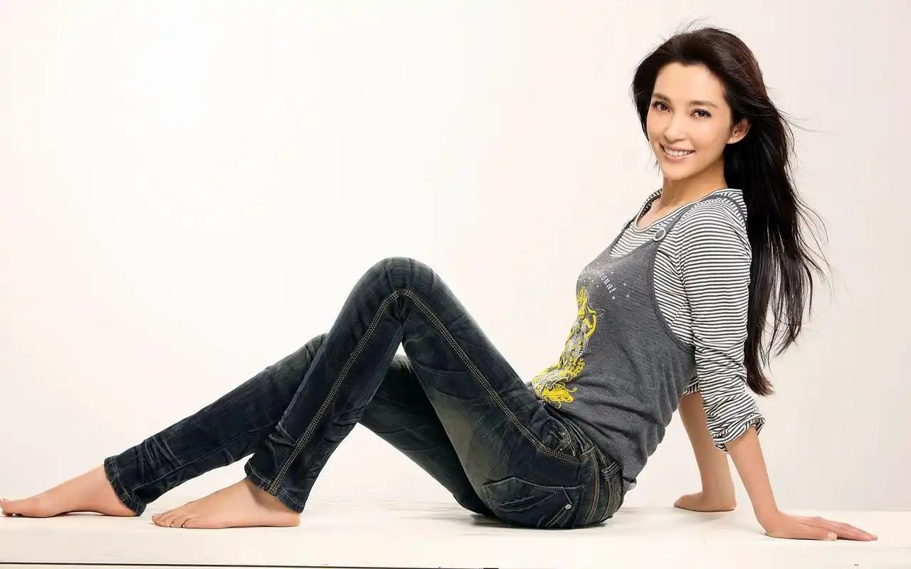 李冰冰气质美女高清桌面壁纸