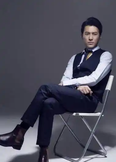 靳东经纪人丨"靳东——银幕上的优雅魅力男神"