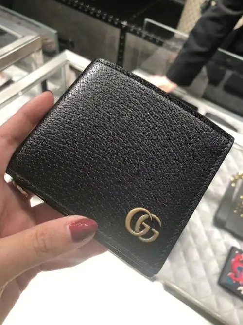 gucci男士钱包经典款