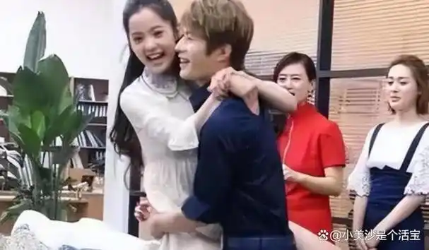 事实证明欧阳娜娜在丢人的道路上越走越远