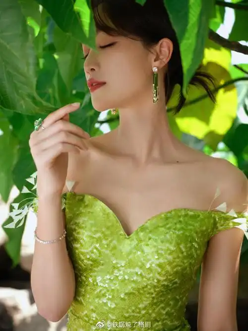 蓝盈莹##蓝盈莹腰线