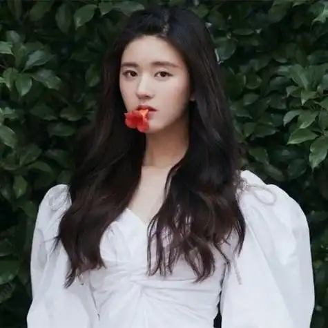 白色系女生嘴叼花头像图片忘了他别再留恋