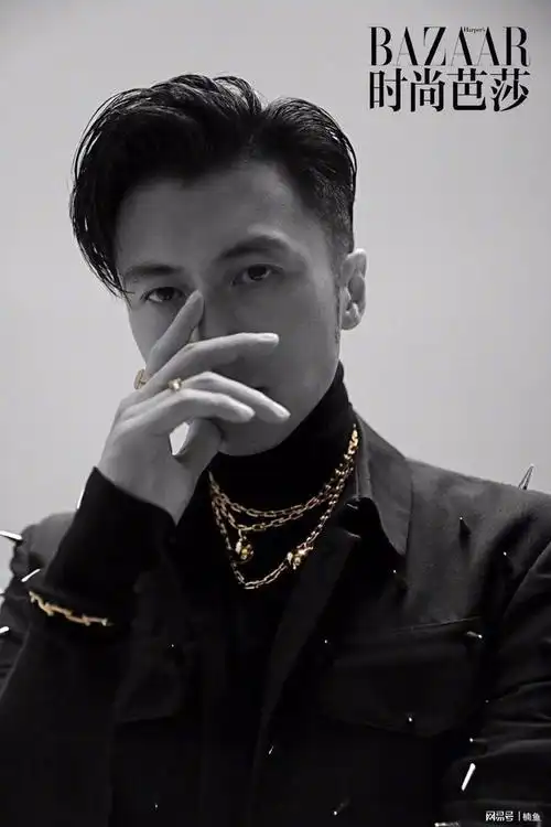 被40岁谢霆锋惊艳到了!刮胡子动作堪称最帅反派,男人味十足