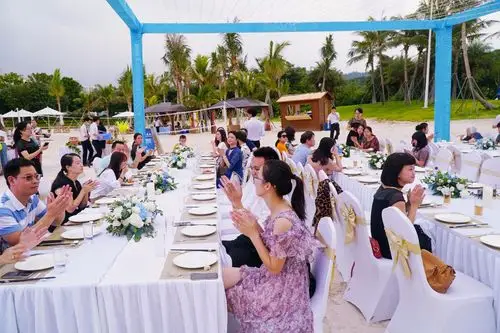 【珠海交行】成功举办私人银行客户"仲夏夜之交"沙滩晚宴活动