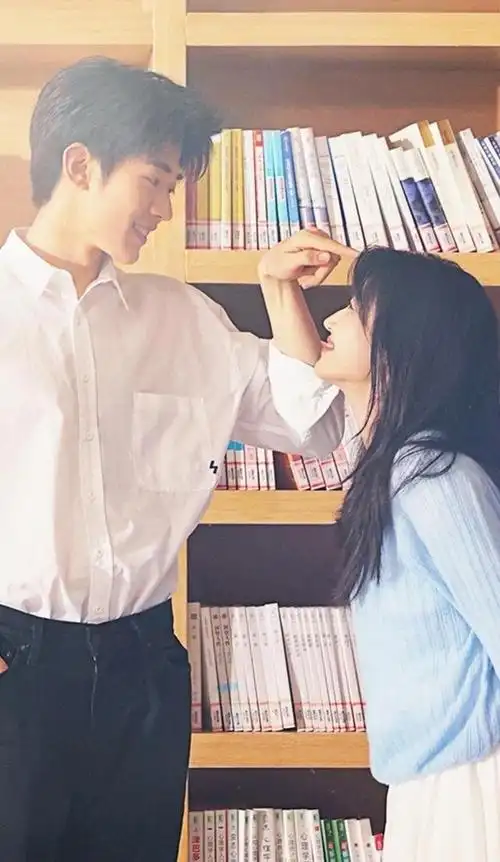 青春校园剧《时光与他恰是正好》,甜宠轻喜,适合下饭!