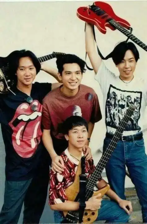 一组beyond的老照片曝光一定有你没见过的