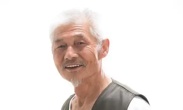 68岁老人哭诉:我有100万养老钱,现在连15块钱的鱼都吃不起|借钱|养老