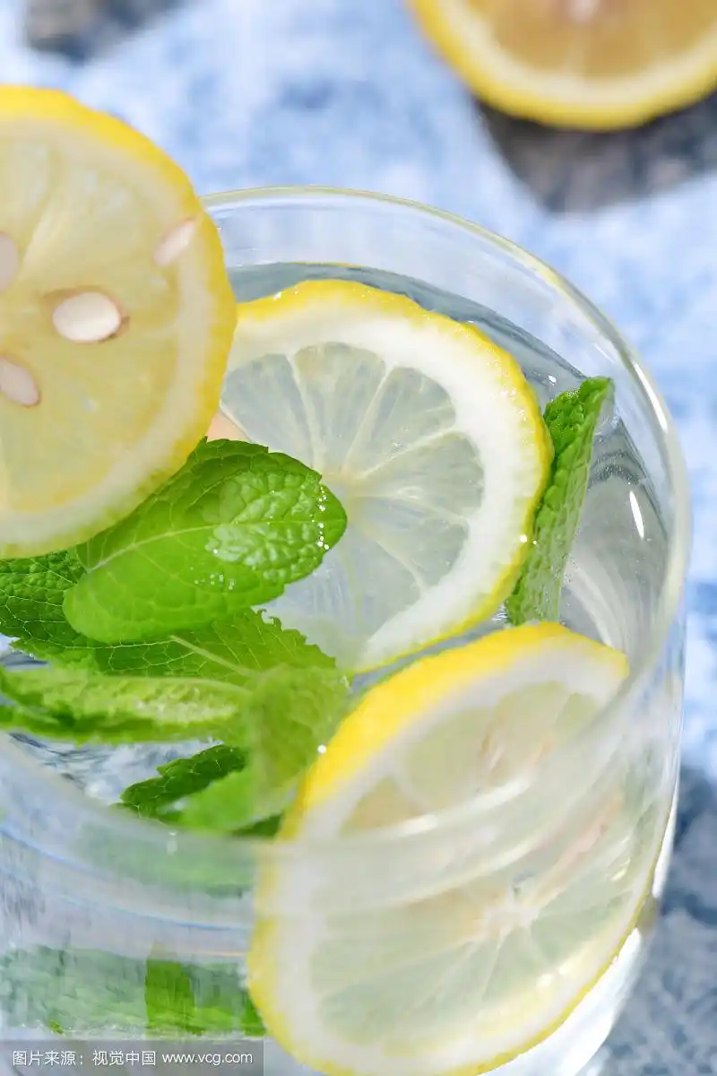 薄荷柠檬水