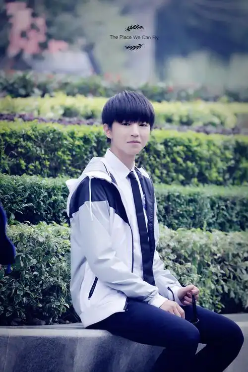 王俊凯#看着你,笑得温柔. 160330 超少年密码拍摄 高清1p