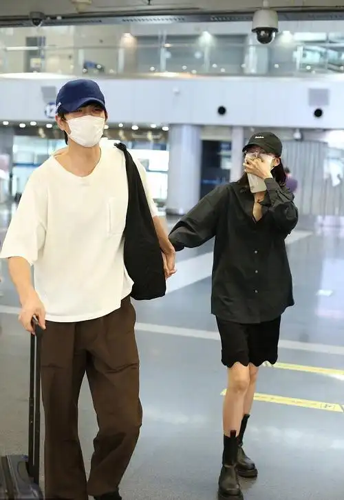 金大川雎晓雯公开恋情