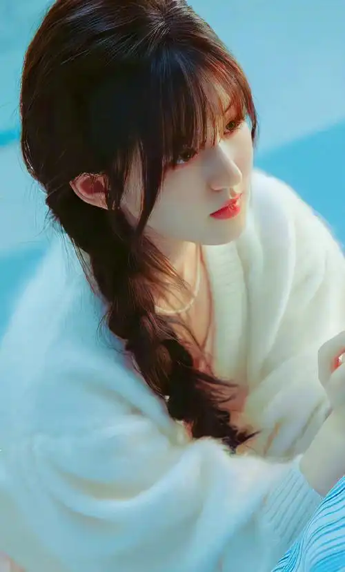 赵露思桑稚的多巴胺穿搭