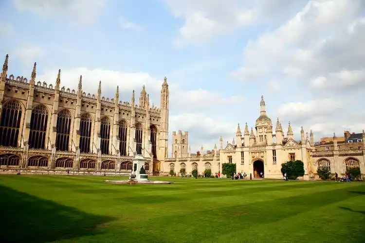 英国剑桥大学博士后项目,突破传统的课堂教学范式_研究_优势_教育