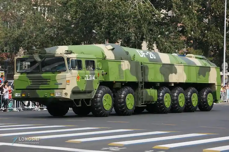 美军核航母亚太露出獠牙,东风21面前要掂量,俄军也有压箱底宝贝|南海|