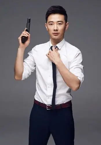 罗晋,因为他在《克拉恋人》中扮演的雷奕明而喜欢他,别名:咕噜,晋少