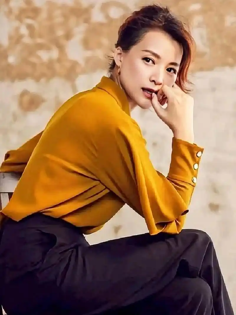 董卿美女高清美图热图分享|喜欢请带走