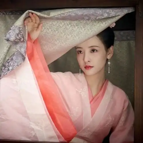 吴倩七年前后对比##吴倩一部剧两个声音