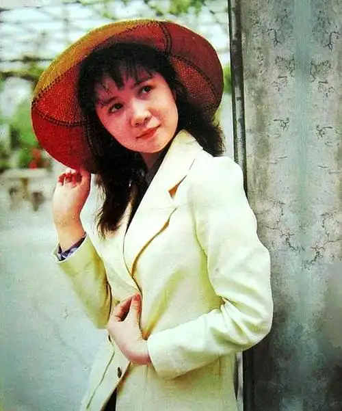 蔡明:那个不停飞着段子的快乐谢园,我永远没法相信他就这么走了