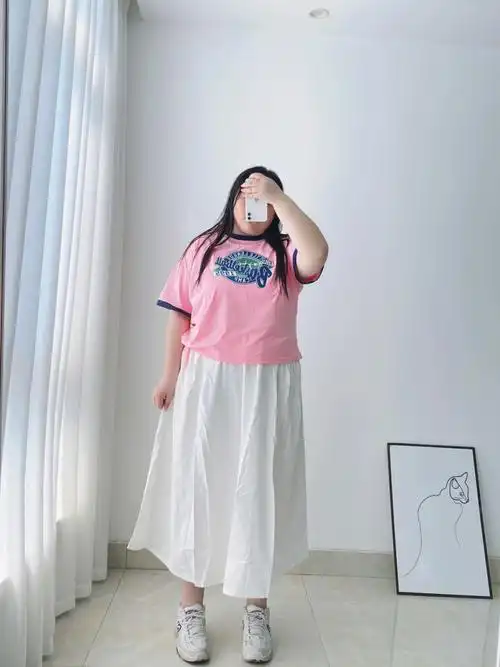 身高165体重215丨200斤也能穿白色半身裙