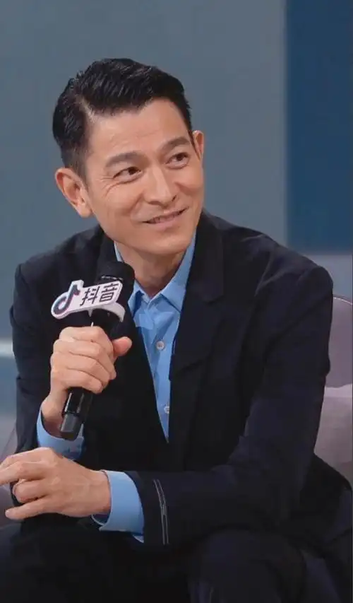 刘德华抖音直播观看人次破1亿这才是顶流