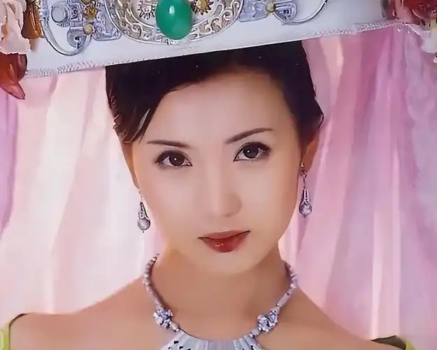 中国前100名漂亮女明星(7位"天生风情万种"女星)