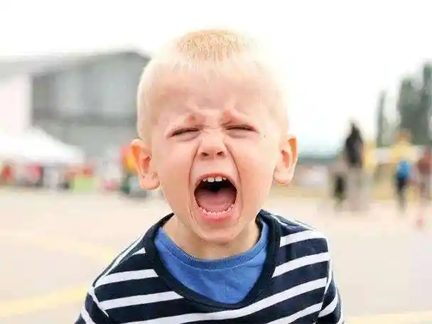 孩子脾气差爱生气怎么办原因是什么