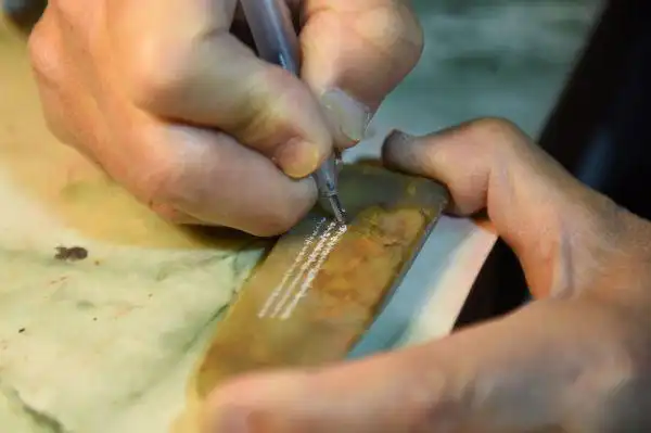 寻找济南文化符号微雕大师王天明