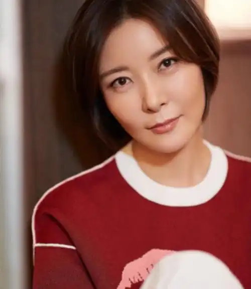 著名演员柯蓝:情路坎坷,我不是黄志忠小三,我也不想结婚