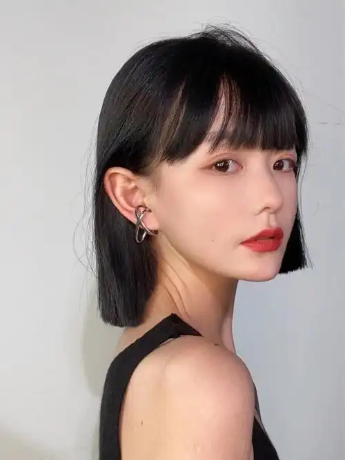 2021超a短发推荐暗黑风女生短发推荐